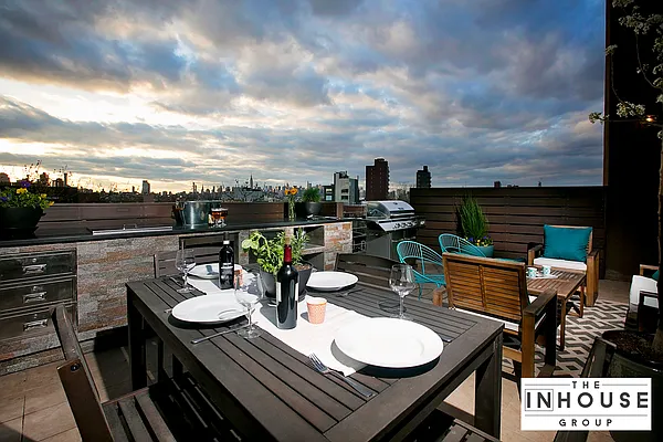 Sold by The In House Group | media 1