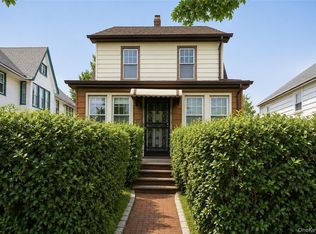 14727 20th Ave, Flushing, NY 11357