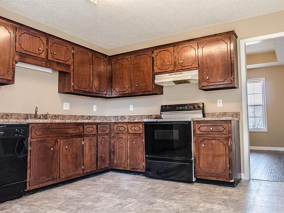 5th image of 3449 Sandpiper Dr