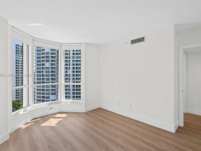 21055 Yacht Club Dr #1903 — Photo 17