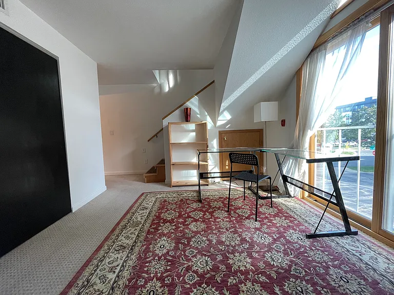 531 Donofrio Dr #8 — Photo 7