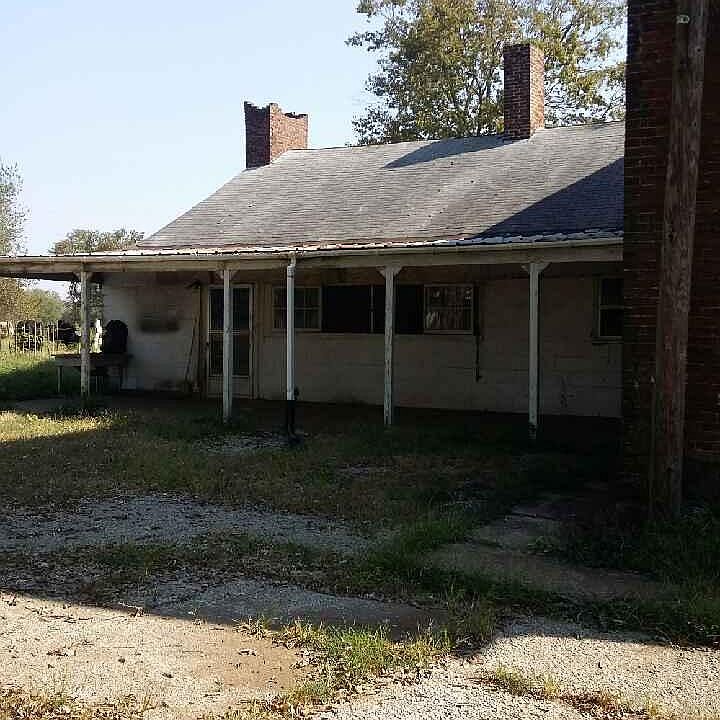 2nd image of 1950 Chrisman Mill Rd