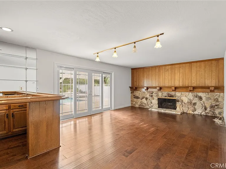 11861 Darby Ave — Photo 19