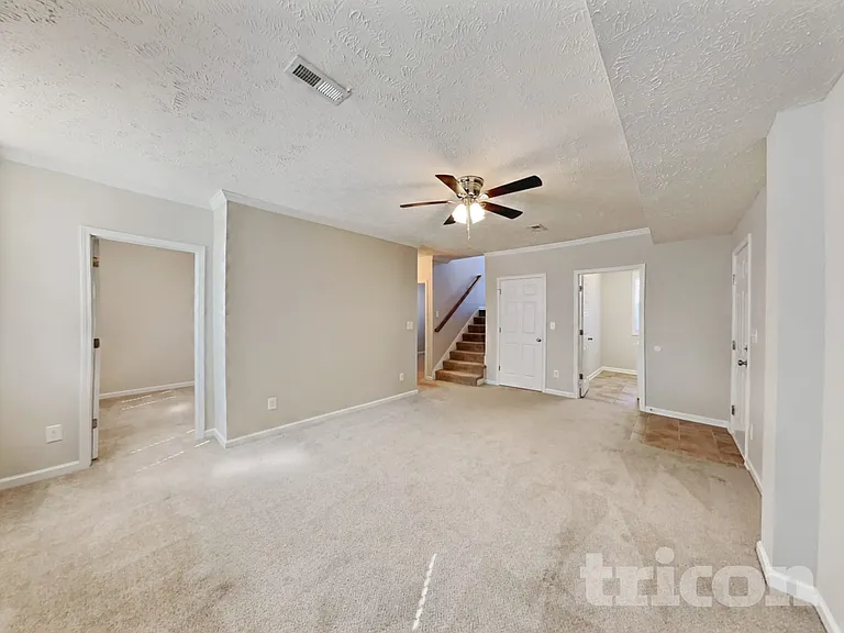 3479 Melrose Dr — Photo 21
