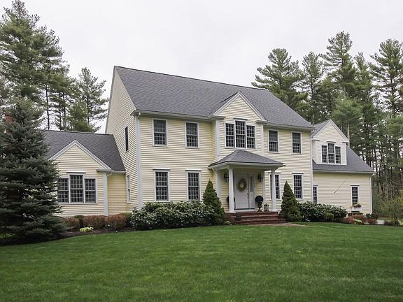 2nd image of 86 Longwood Cir