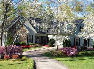 1957 Lightwood Rd, Hartwell, GA 30643