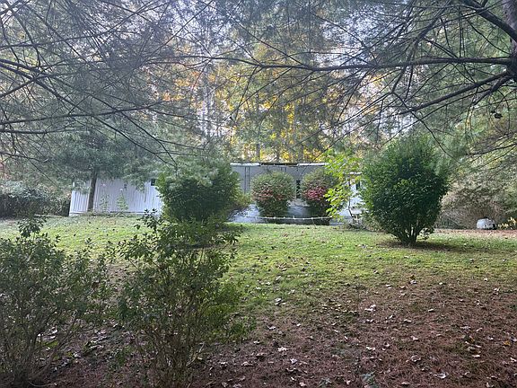 4th image of 1247 N Rocky Branch Rd