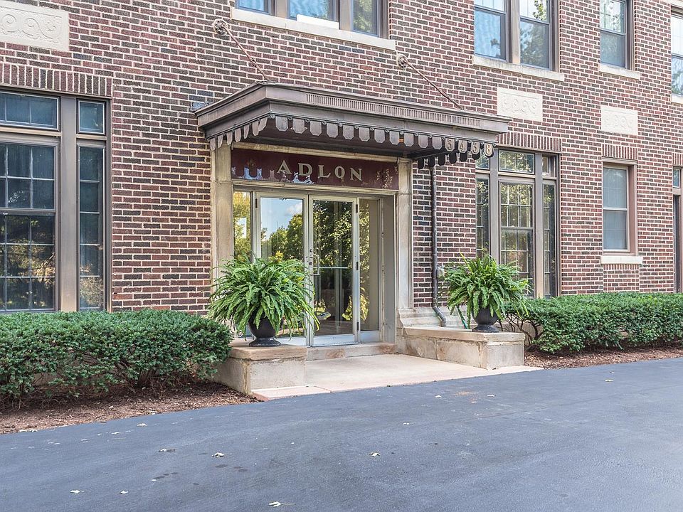 1st image of 3438 Russell Blvd APT 303