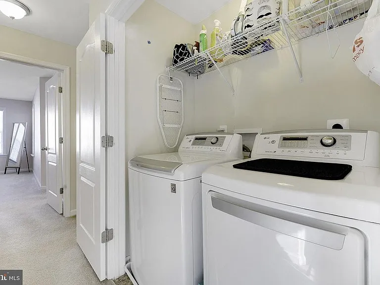 242 Schramm Loop — Photo 14