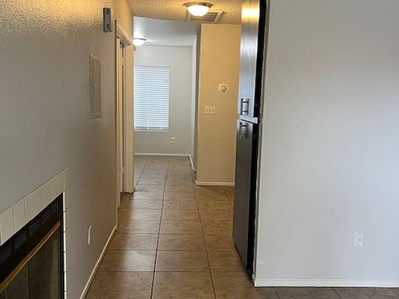4th image of 5904 Auburn St APT C