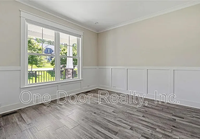5320 Linkshire Ln — Photo 8
