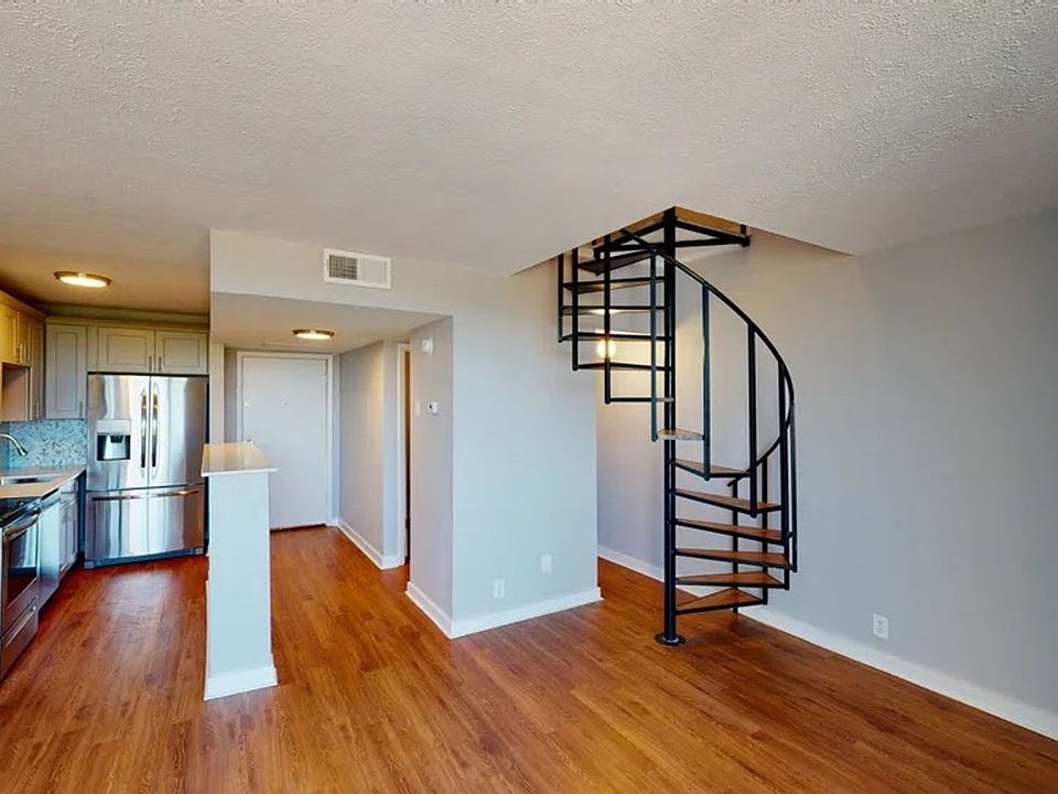 Amber Apartments 1945 Peoria St Aurora CO Zillow