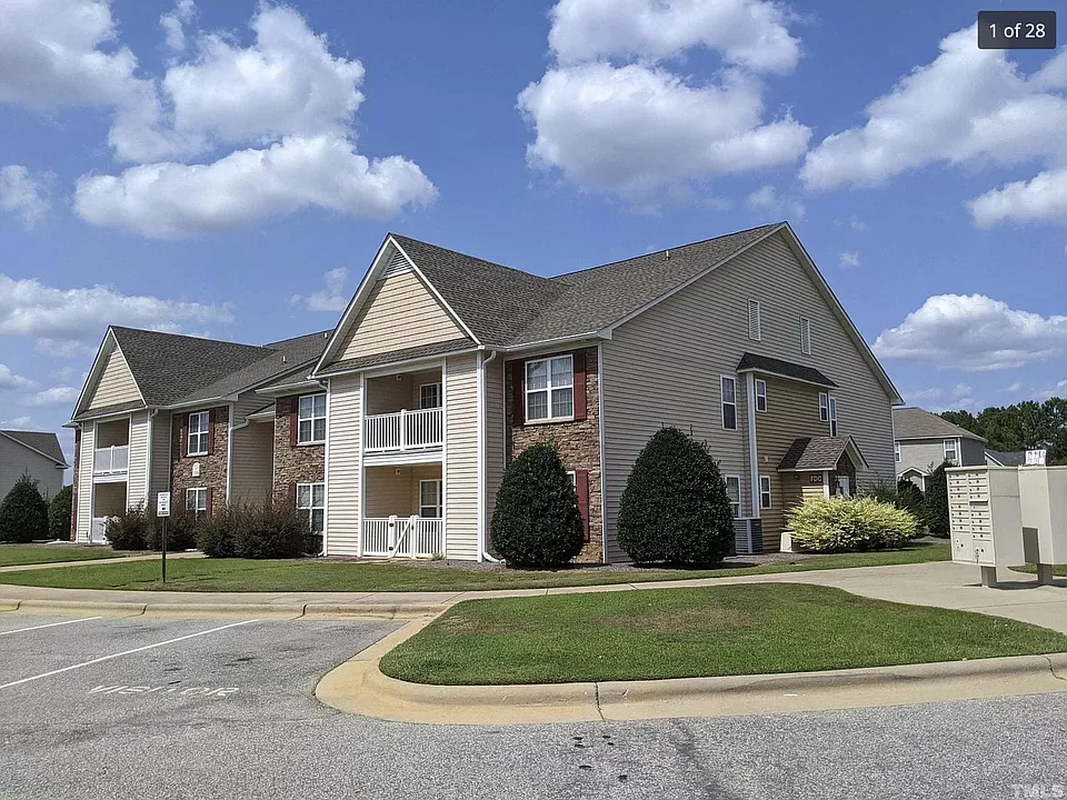 1316 Kershaw Loop #216