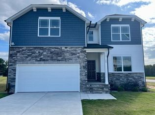 20 E Saint Andrews Dr, Zebulon, NC 27597