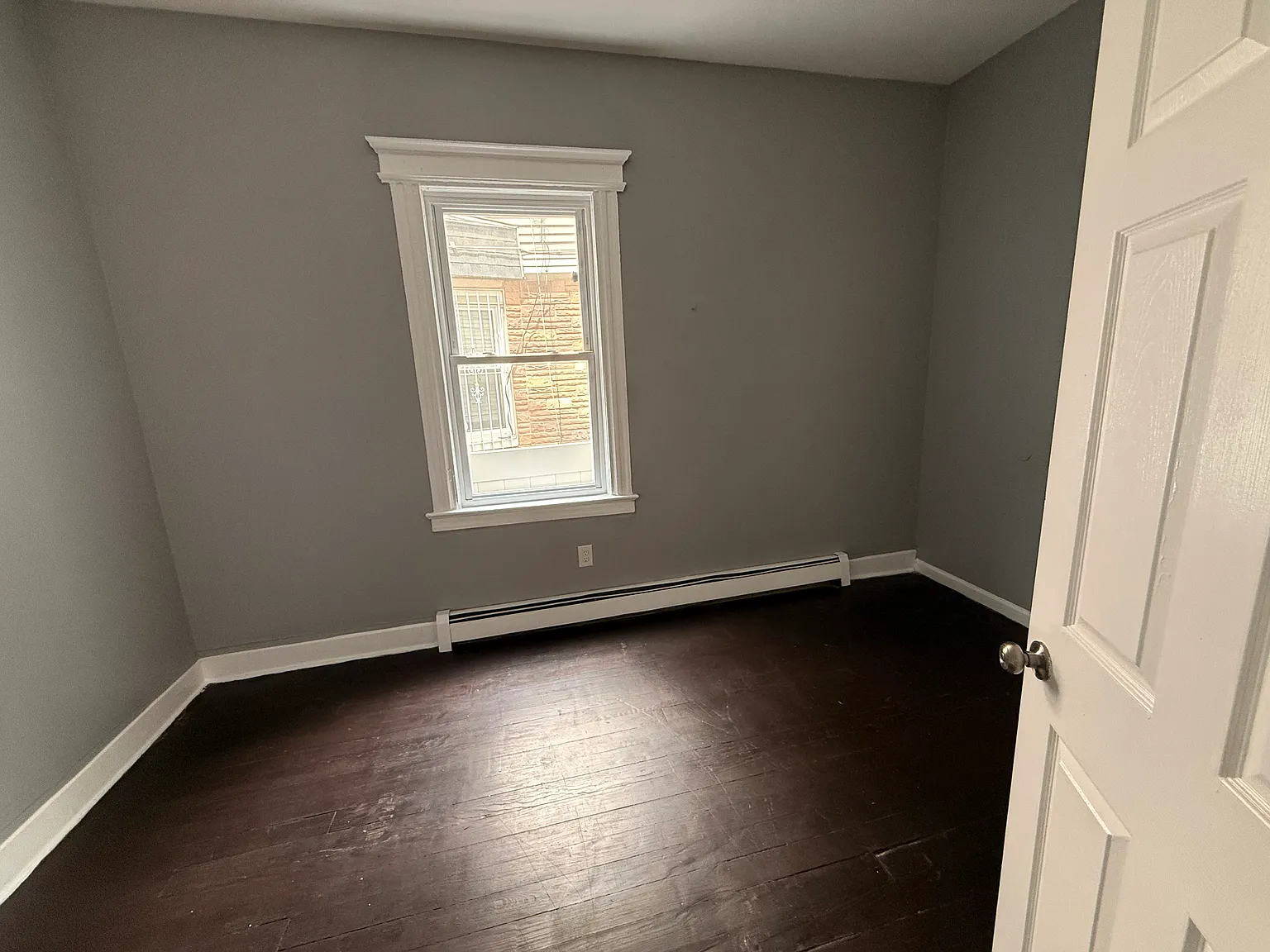 3 bed, $2,150 — Photo 2