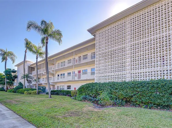 5150 10th Ave N APT 211, Saint Petersburg, FL 33710