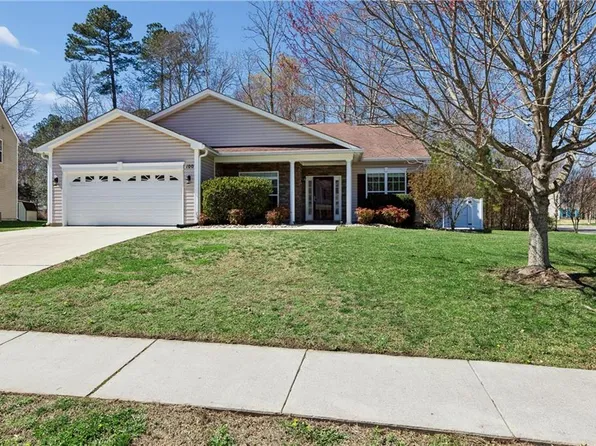 100 Seasons Walk Ct, Yorktown, VA 23690