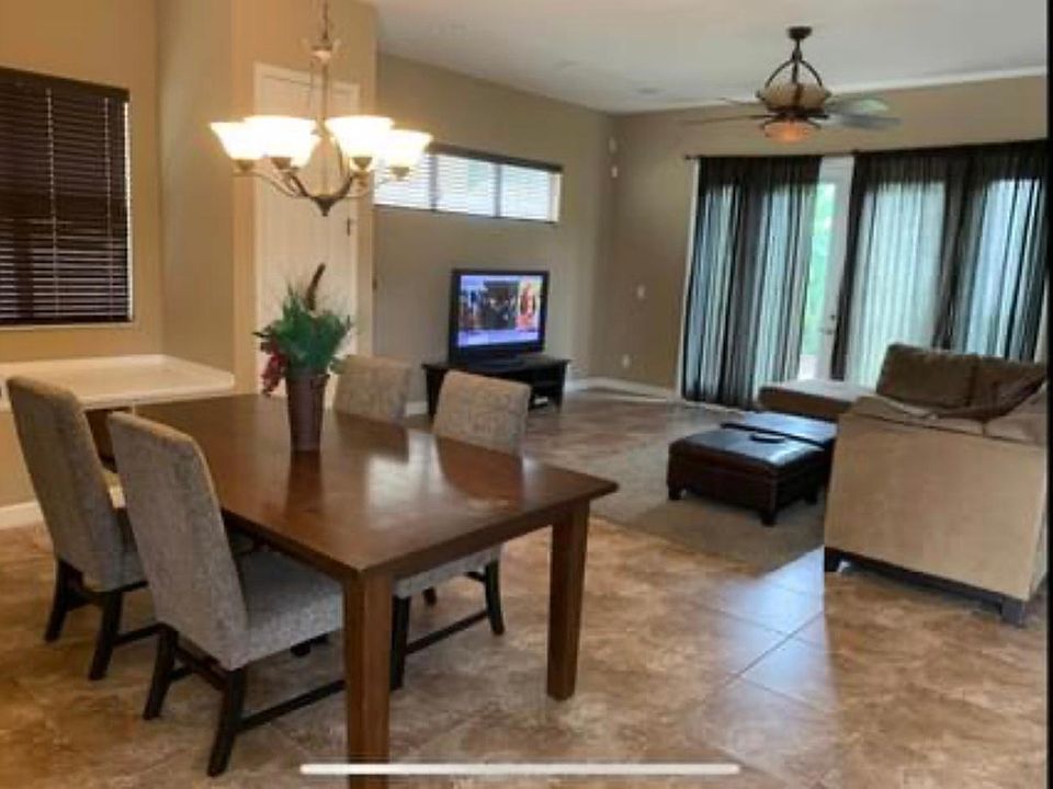 1st image of 1543 Fairview Cir