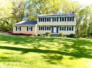 2 Westland Dr, Tewksbury, MA 01876