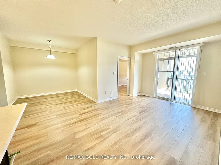 263 Georgian Dr #308 — Photo 6