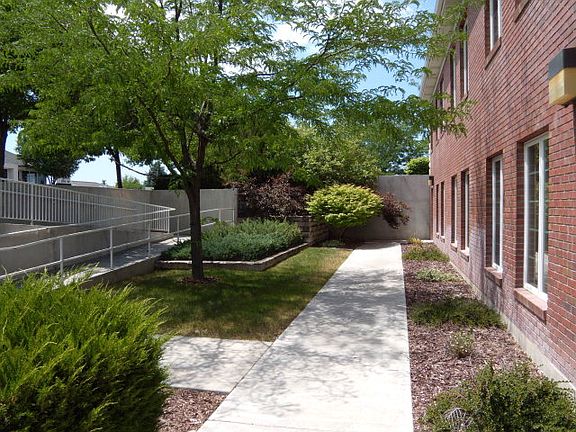3rd image of 2635 Channing Way #B