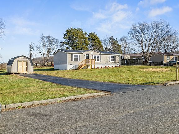 3rd image of 217 Wesley Dr