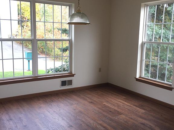 5th image of 113 Fern Way