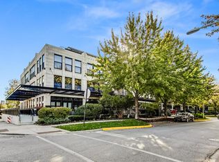 1001 W 15th St UNIT 241, Chicago, IL 60608