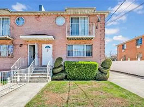 995 E 58th St #2, Brooklyn, NY 11234