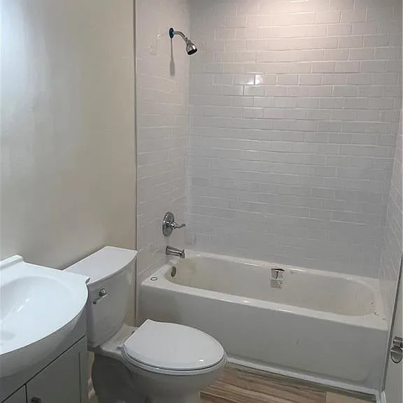 2298 Swallow Cir SE — Photo 9