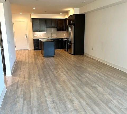 4th image of 1157 S Bundy Dr APT 404