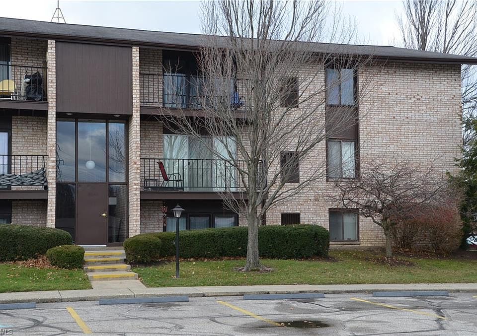 1st image of 16340 Heather Ln