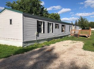 8128 8th Ave, Glencoe, MN 55336
