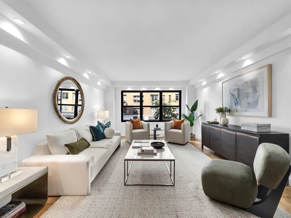 140 East 56th Street image 1 of 7