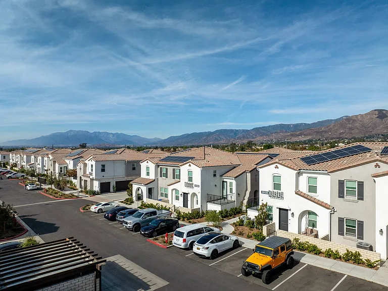 San Carlo Townhomes — Photo 14