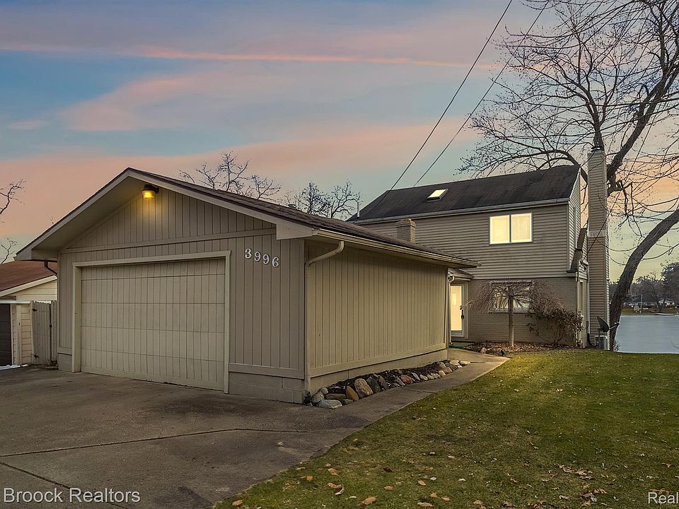 1st image of 3996 Lamont Dr