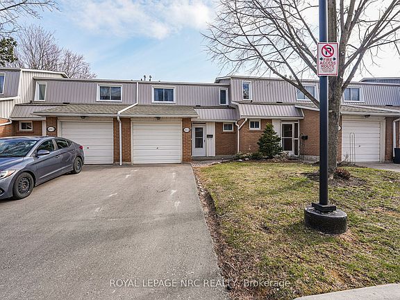 2nd image of 453 Woodview Rd #4