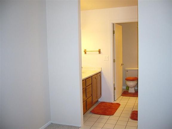 5th image of 714 N Deer Run Dr