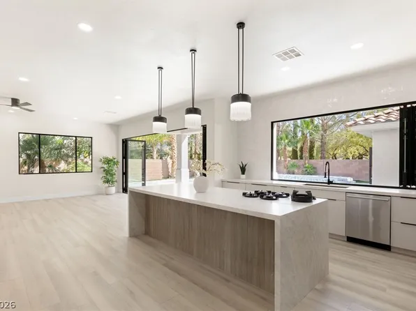 10626 San Vercelli Ct, Las Vegas, NV 89141