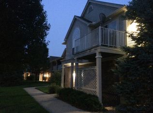 7210 Farmingdale Ln #1, Commerce Township, MI 48390
