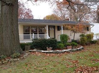 702 Prospect St, Elyria, OH 44035