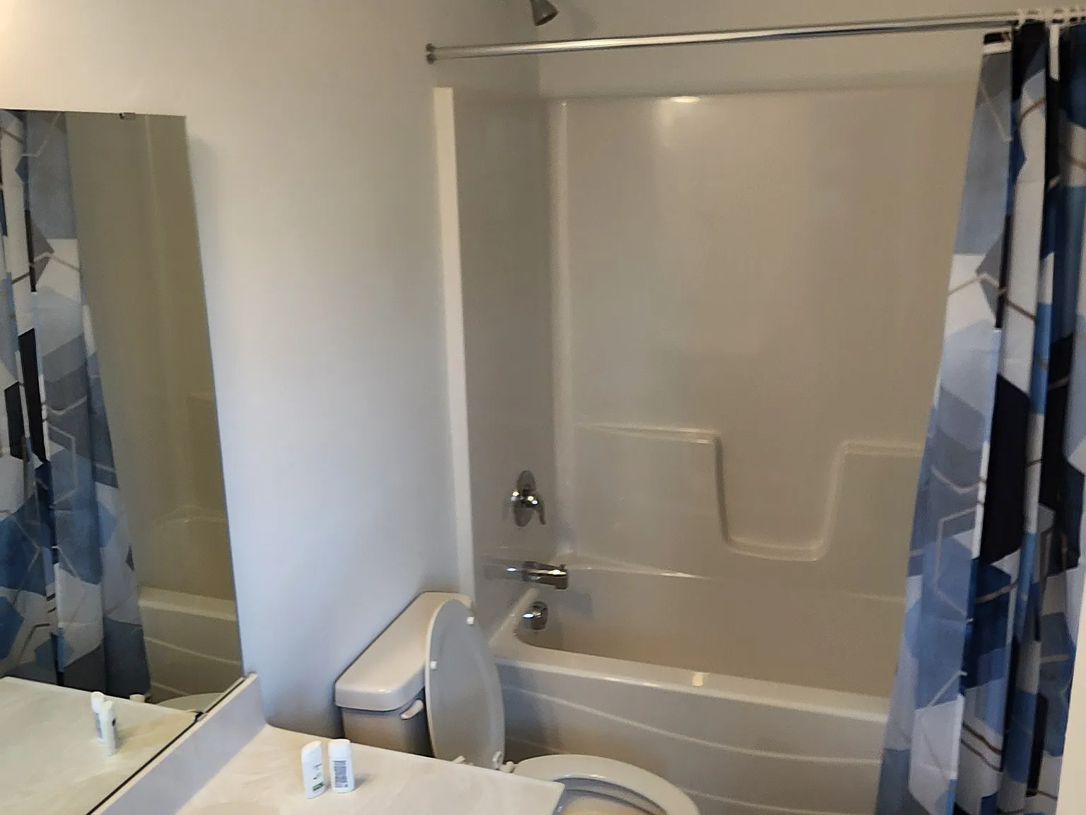 4 bed, 3.5 bath, 1909 sqft, $850 — Photo 3