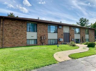 510 Jenkran St APT 1, Morrison, IL 61270