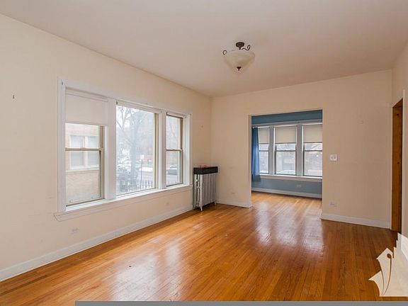 2nd image of 1946 W Leland Ave #19502