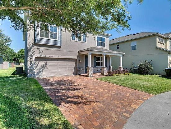 1st image of 2813 Roseglen Way