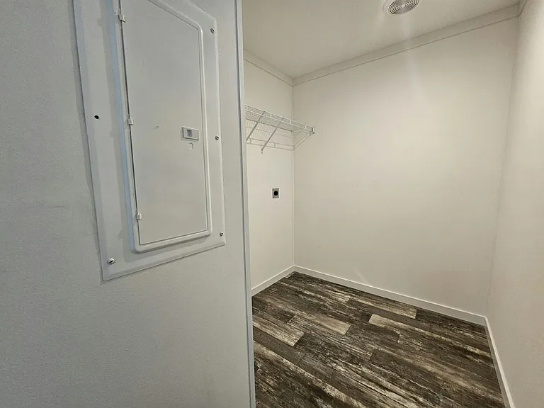 6691 Hidden Oaks Dr #6691 — Photo 12