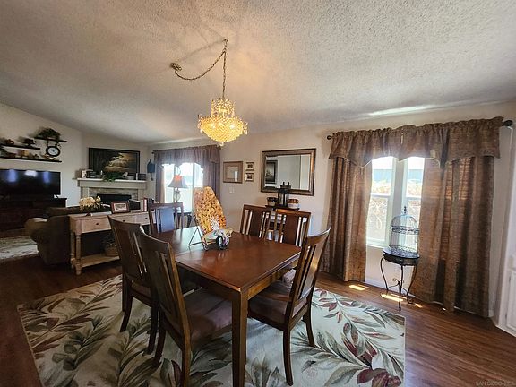 5th image of 1422 Martinique Dr