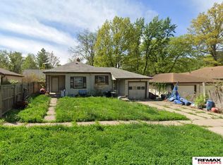 5825 Cleveland Ave, Lincoln, NE 68507