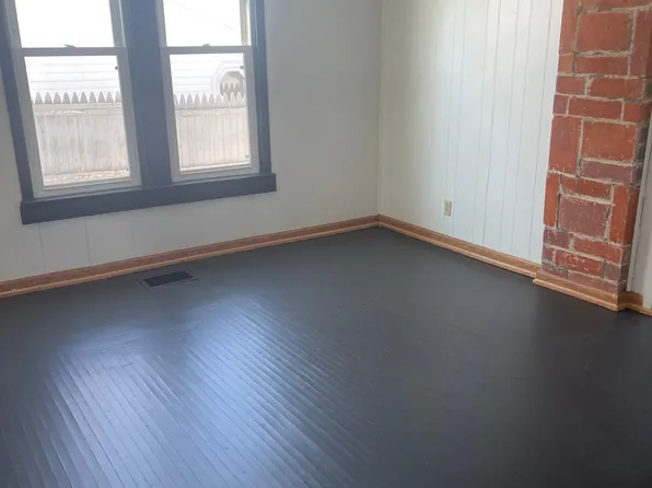 9 W Water St #104, Versailles, OH 45380