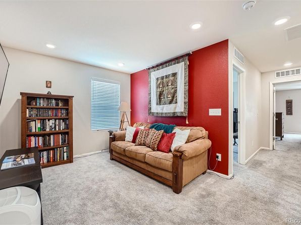 aurora-colorado-295017574 picture